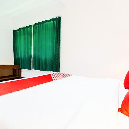 Oyo 2861 Hotel Gili Air & Restaurant Bagian luar foto