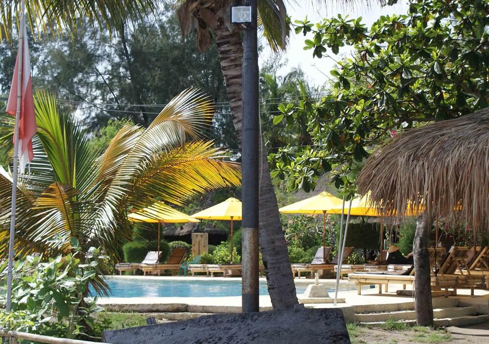 Oyo 2861 Hotel Gili Air & Restaurant Bagian luar foto