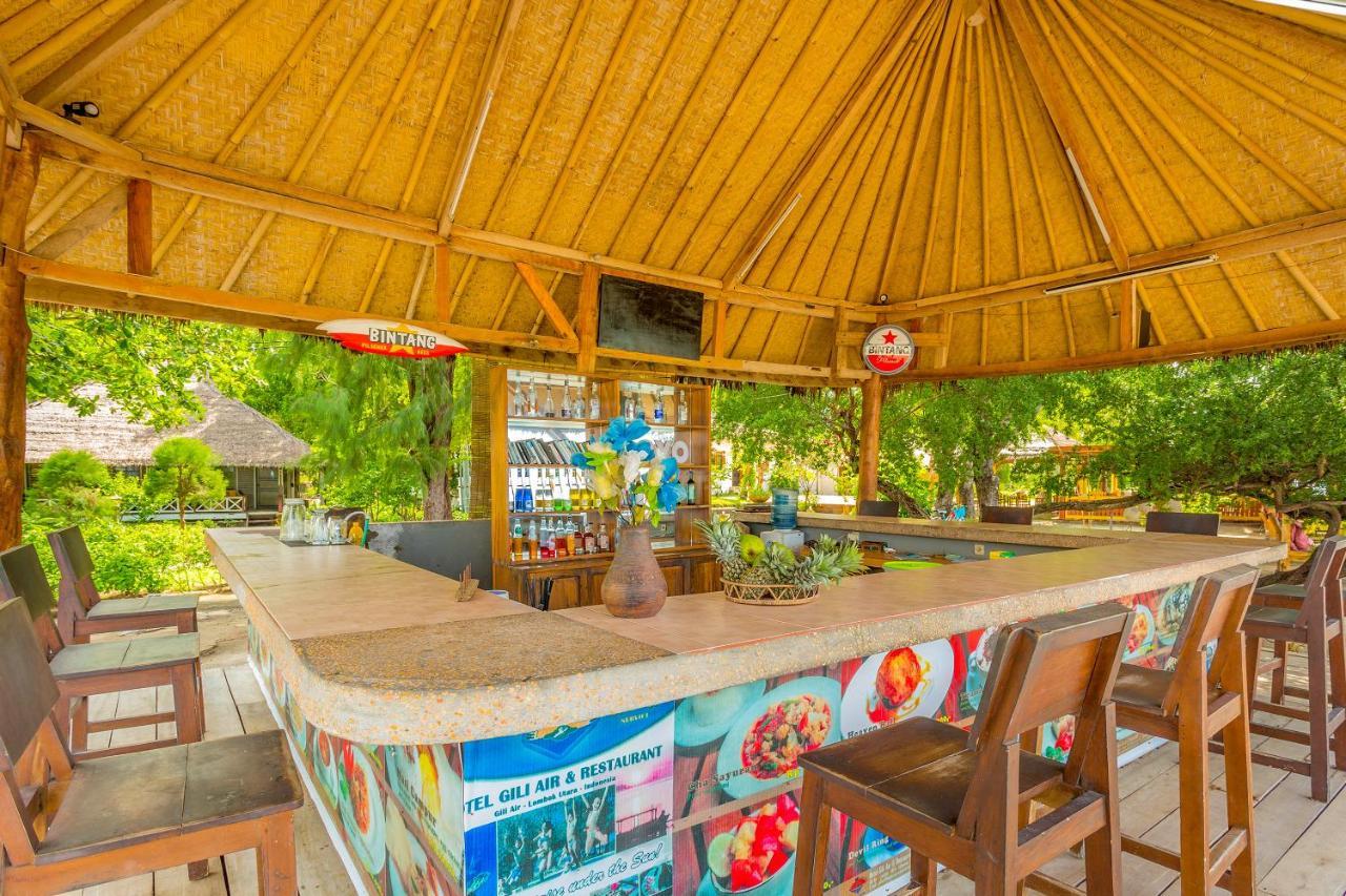 Oyo 2861 Hotel Gili Air & Restaurant Bagian luar foto