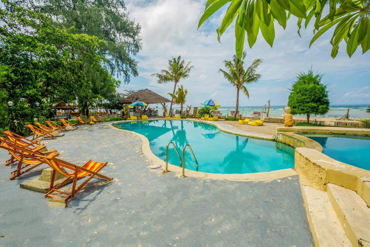 Oyo 2861 Hotel Gili Air & Restaurant Bagian luar foto